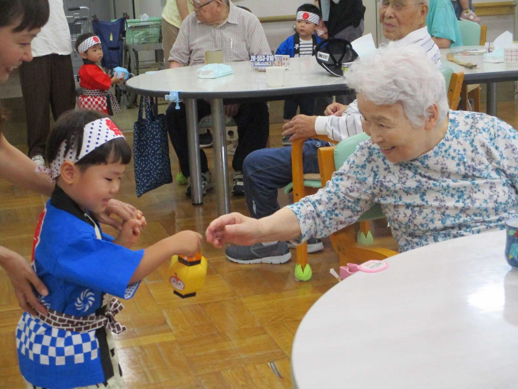 テキスト：介護川柳募集